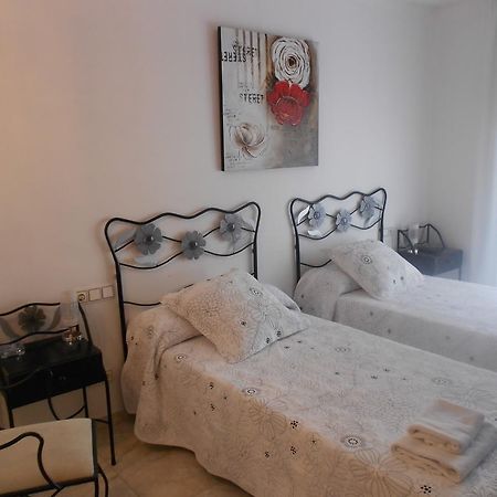 Hostal Ca La Irene Sant Vicens De Castellet Zimmer foto